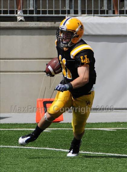Thumbnail 2 in Upper Arlington vs. Aquinas (Kirk Herbstreit Varsity Football Series) photogallery.
