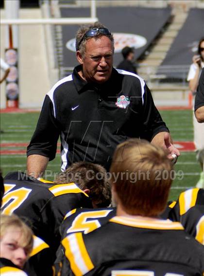 Thumbnail 2 in Upper Arlington vs. Aquinas (Kirk Herbstreit Varsity Football Series) photogallery.