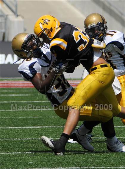 Thumbnail 3 in Upper Arlington vs. Aquinas (Kirk Herbstreit Varsity Football Series) photogallery.