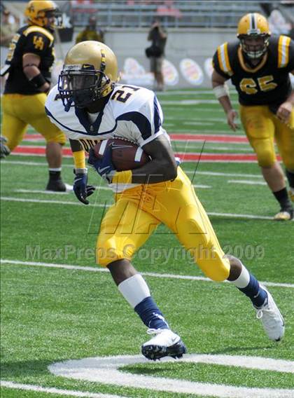 Thumbnail 2 in Upper Arlington vs. Aquinas (Kirk Herbstreit Varsity Football Series) photogallery.