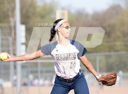 Thumbnail 1 in Arlington vs Bartlett (Morris Hunter Invitational) photogallery.