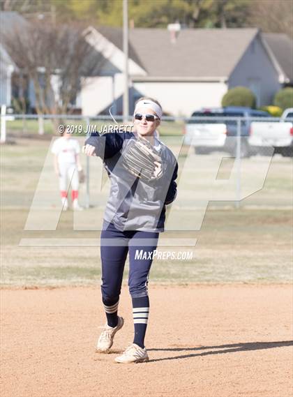 Thumbnail 3 in Arlington vs Bartlett (Morris Hunter Invitational) photogallery.