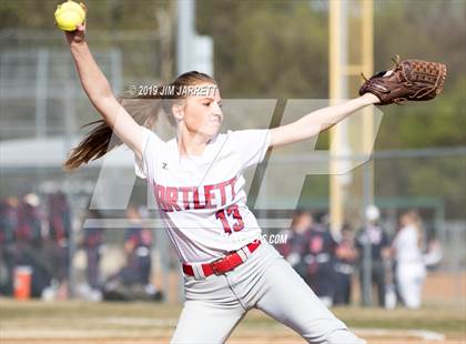 Thumbnail 2 in Arlington vs Bartlett (Morris Hunter Invitational) photogallery.