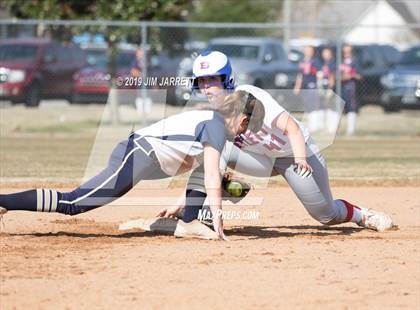 Thumbnail 2 in Arlington vs Bartlett (Morris Hunter Invitational) photogallery.