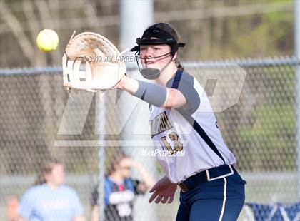 Thumbnail 2 in Arlington vs Bartlett (Morris Hunter Invitational) photogallery.