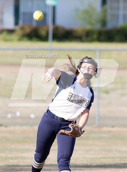 Thumbnail 2 in Arlington vs Bartlett (Morris Hunter Invitational) photogallery.