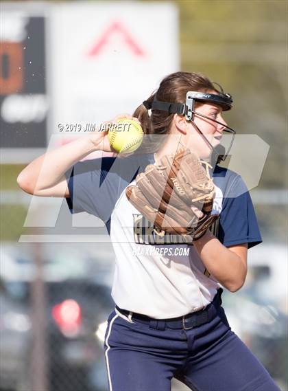 Thumbnail 3 in Arlington vs Bartlett (Morris Hunter Invitational) photogallery.