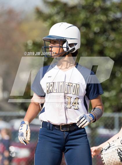 Thumbnail 3 in Arlington vs Bartlett (Morris Hunter Invitational) photogallery.