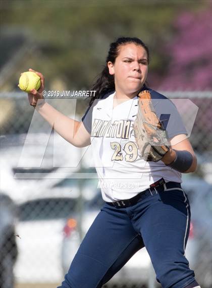 Thumbnail 1 in Arlington vs Bartlett (Morris Hunter Invitational) photogallery.
