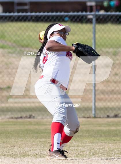 Thumbnail 2 in Arlington vs Bartlett (Morris Hunter Invitational) photogallery.