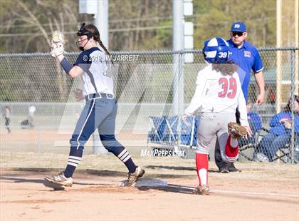 Thumbnail 2 in Arlington vs Bartlett (Morris Hunter Invitational) photogallery.