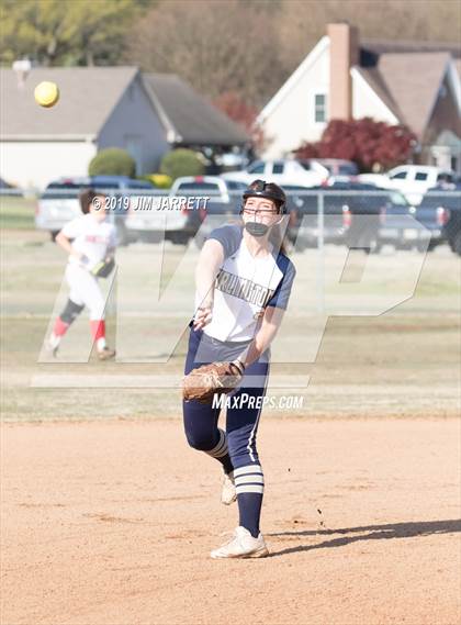 Thumbnail 1 in Arlington vs Bartlett (Morris Hunter Invitational) photogallery.