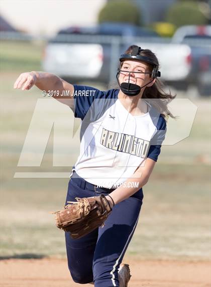 Thumbnail 1 in Arlington vs Bartlett (Morris Hunter Invitational) photogallery.
