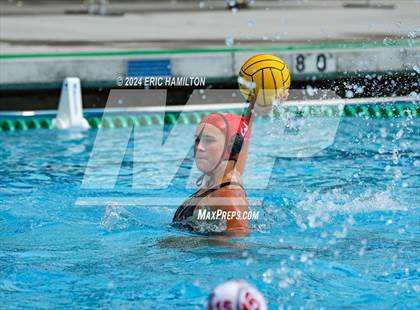Thumbnail 1 in Mater Dei vs. Orange Lutheran photogallery.