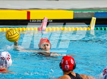 Thumbnail 2 in Mater Dei vs. Orange Lutheran photogallery.