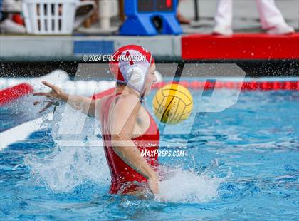 Thumbnail 1 in Mater Dei vs. Orange Lutheran photogallery.