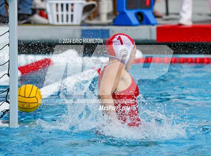 Thumbnail 3 in Mater Dei vs. Orange Lutheran photogallery.