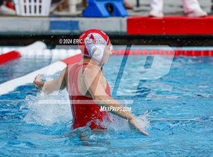 Thumbnail 2 in Mater Dei vs. Orange Lutheran photogallery.