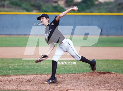 Thumbnail 1 in Canyon @ Brea Olinda photogallery.