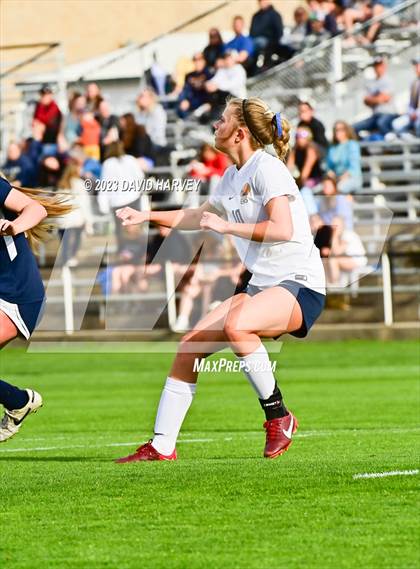 Thumbnail 1 in Evergreen vs Dakota Ridge (CHSAA 4A Round One Playoff) photogallery.