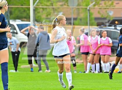 Thumbnail 1 in Evergreen vs Dakota Ridge (CHSAA 4A Round One Playoff) photogallery.