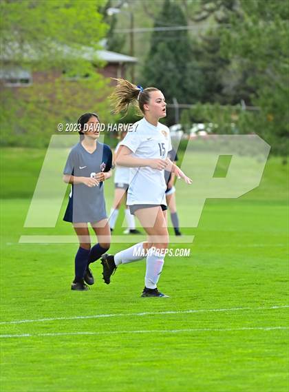 Thumbnail 3 in Evergreen vs Dakota Ridge (CHSAA 4A Round One Playoff) photogallery.