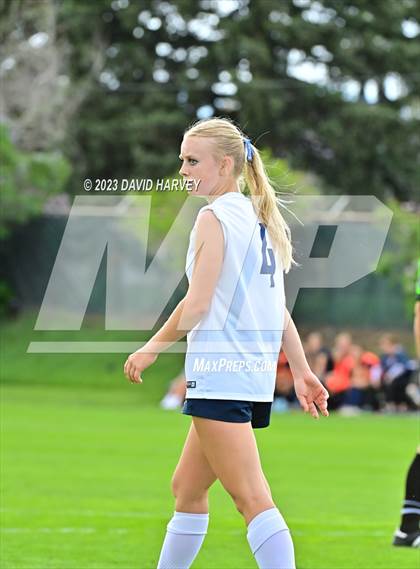 Thumbnail 3 in Evergreen vs Dakota Ridge (CHSAA 4A Round One Playoff) photogallery.
