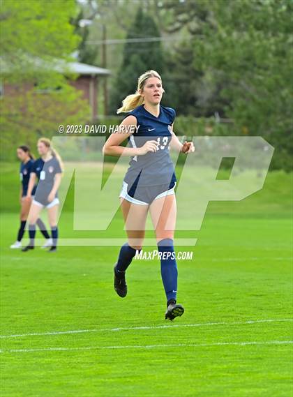 Thumbnail 2 in Evergreen vs Dakota Ridge (CHSAA 4A Round One Playoff) photogallery.