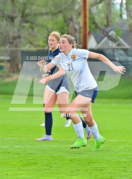 Thumbnail 2 in Evergreen vs Dakota Ridge (CHSAA 4A Round One Playoff) photogallery.