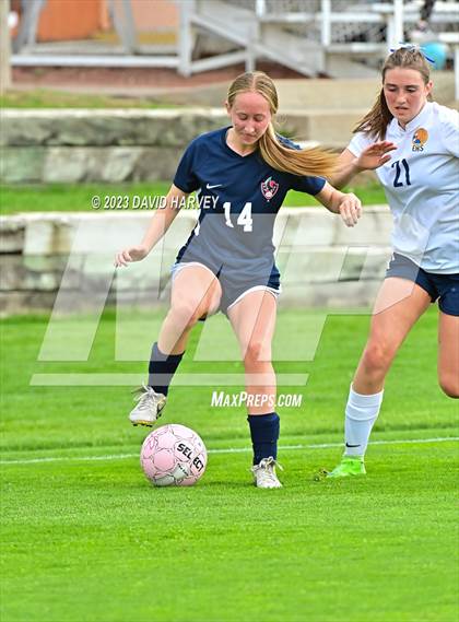 Thumbnail 1 in Evergreen vs Dakota Ridge (CHSAA 4A Round One Playoff) photogallery.