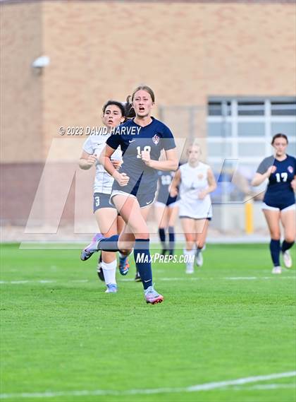 Thumbnail 2 in Evergreen vs Dakota Ridge (CHSAA 4A Round One Playoff) photogallery.