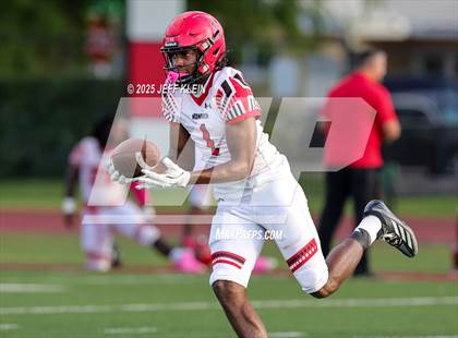 Thumbnail 1 in Monarch @ Chaminade-Madonna photogallery.