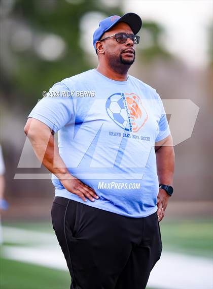 Thumbnail 2 in FR: Grand Oaks @ Oak Ridge photogallery.