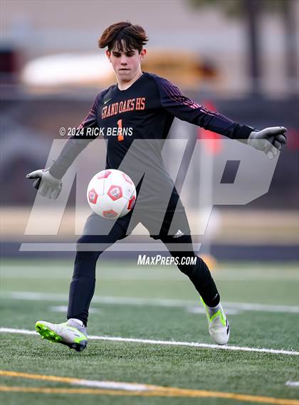 Thumbnail 2 in FR: Grand Oaks @ Oak Ridge photogallery.