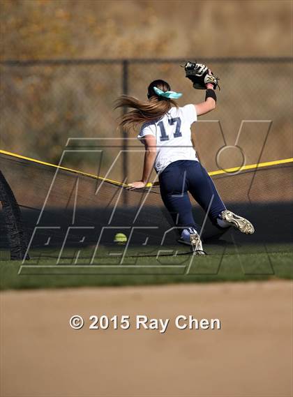 Thumbnail 3 in Fossil Ridge vs. Legend (CHSAA 5A First Round) photogallery.