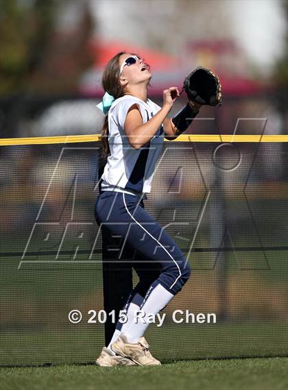 Thumbnail 1 in Fossil Ridge vs. Legend (CHSAA 5A First Round) photogallery.