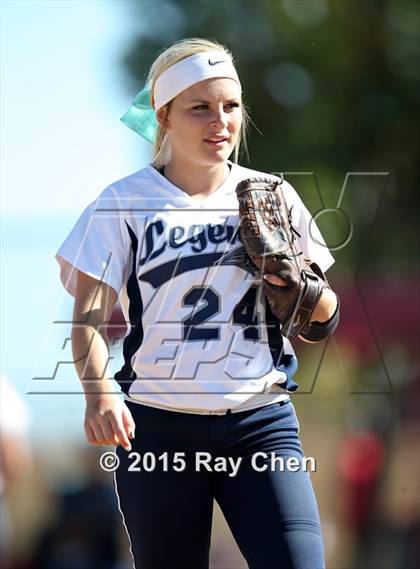 Thumbnail 1 in Fossil Ridge vs. Legend (CHSAA 5A First Round) photogallery.