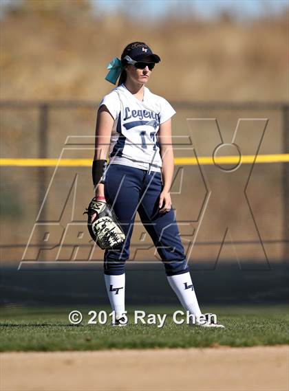 Thumbnail 3 in Fossil Ridge vs. Legend (CHSAA 5A First Round) photogallery.