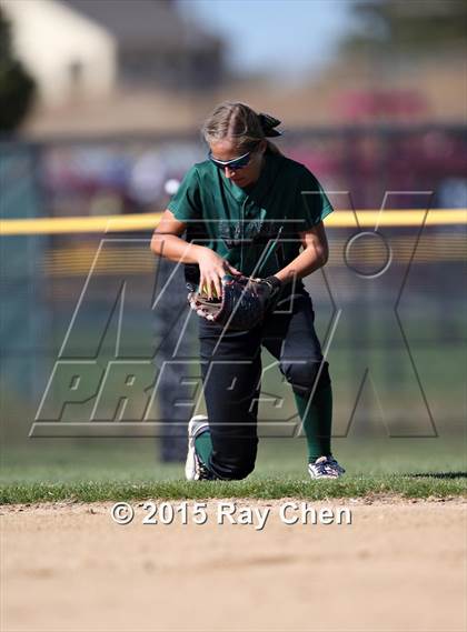 Thumbnail 1 in Fossil Ridge vs. Legend (CHSAA 5A First Round) photogallery.