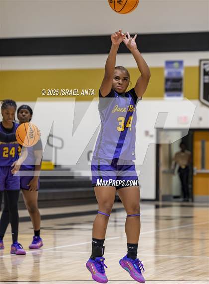 Thumbnail 1 in Jack Britt @ Gray's Creek photogallery.