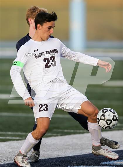 Thumbnail 3 in Bellarmine College Prep vs. Saint Francis (CIF CCS D1 Final) photogallery.