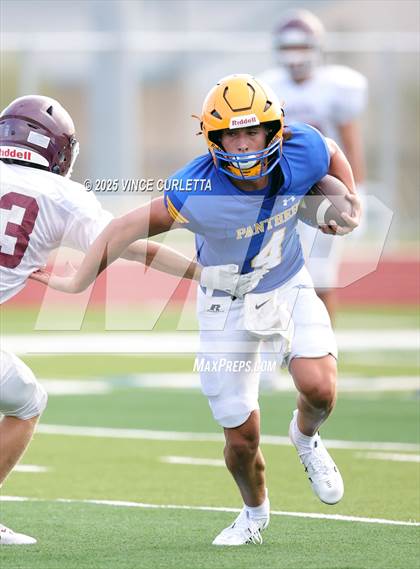 Thumbnail 2 in Johnson City @ Blanco (Scrimmage) photogallery.