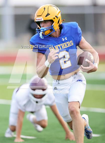 Thumbnail 3 in Johnson City @ Blanco (Scrimmage) photogallery.