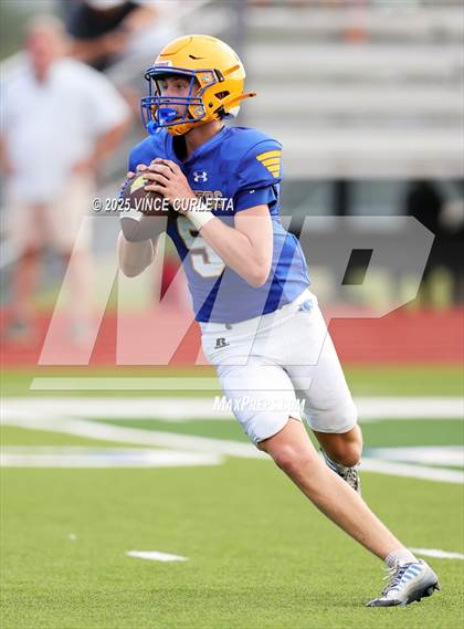 Thumbnail 3 in Johnson City @ Blanco (Scrimmage) photogallery.