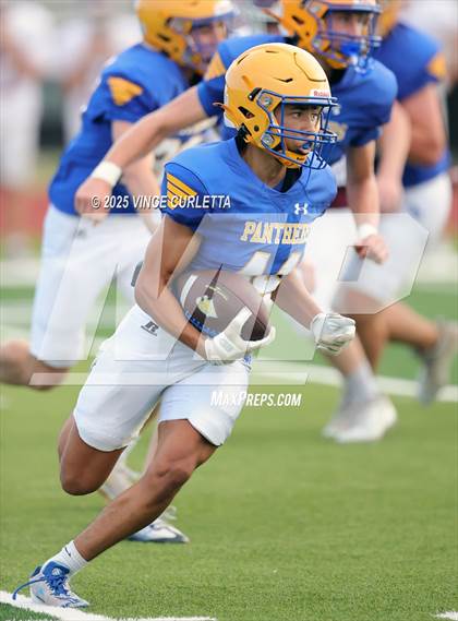 Thumbnail 2 in Johnson City @ Blanco (Scrimmage) photogallery.