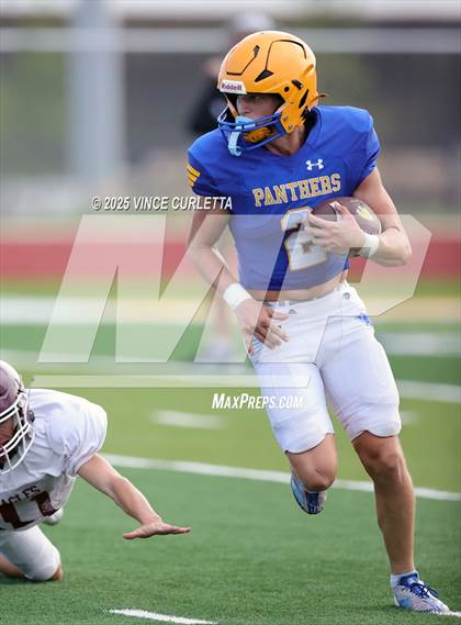 Thumbnail 3 in Johnson City @ Blanco (Scrimmage) photogallery.