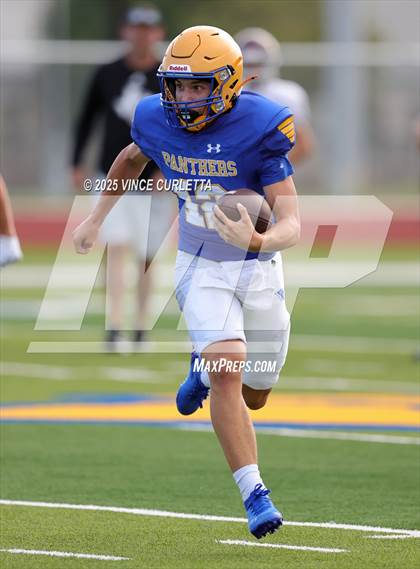 Thumbnail 2 in Johnson City @ Blanco (Scrimmage) photogallery.