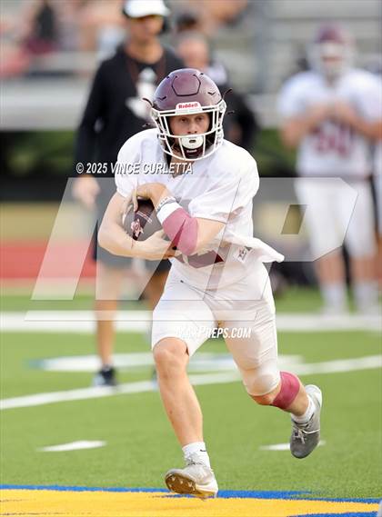 Thumbnail 3 in Johnson City @ Blanco (Scrimmage) photogallery.