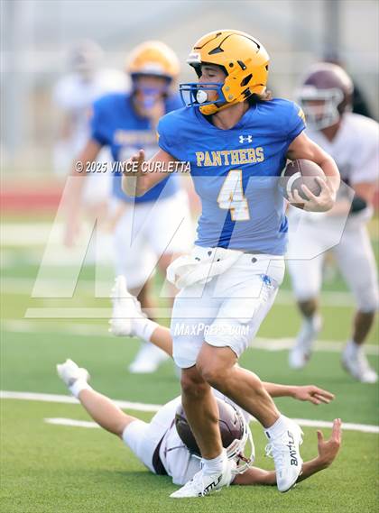 Thumbnail 1 in Johnson City @ Blanco (Scrimmage) photogallery.