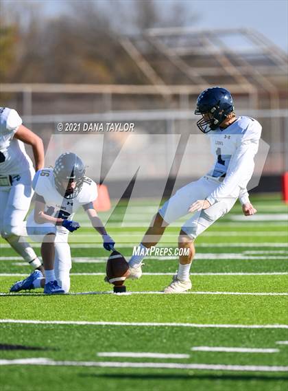 Thumbnail 3 in First Baptist vs Weatherford Christian (TAPPS Division IV Area Playoff) photogallery.